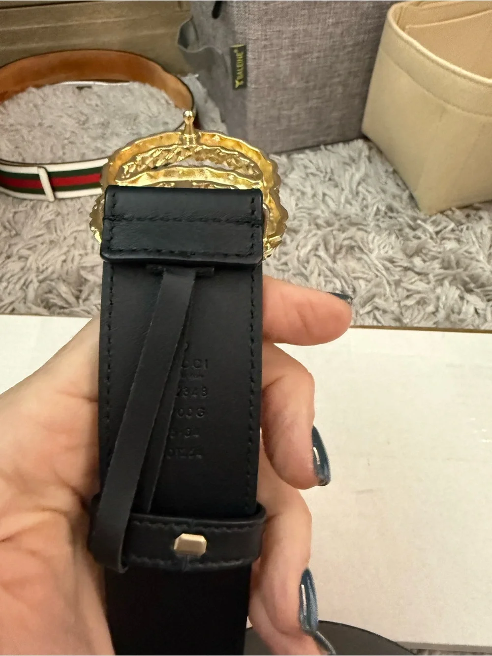 Size 85/34 Gucci Black Leather Belt with Gold Buckle
